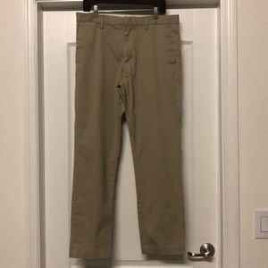 Khaki Men’s Banana Republic 34x32 Aiden Chino